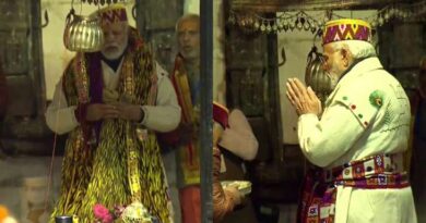 PM Modi Wearing Pahadi Dress