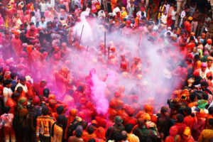 Varanasi Holi Celebrate : 