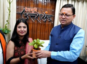 CM Dhami Met Divya