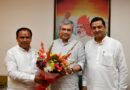 केन्द्रीय रेल मंत्री अश्विनी वैष्णव से मिले कैबिनेट मंत्री धन सिंह रावत