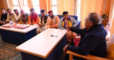 दो दिवसीय उत्तराखण्ड दौरे पर मुख्य निर्वाचन आयुक्त, सीमांत पोलिंग बूथ का किया स्थलीय निरीक्षण