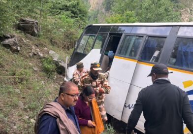बद्रीनाथ-जोशीमठ मार्ग पर बस के ब्रेक फेल