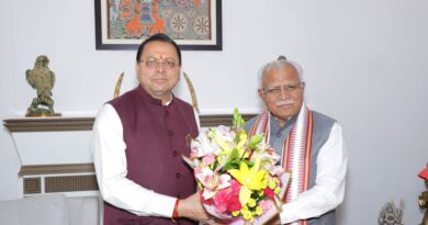 नई दिल्ली में सीएम धामी ने की मनोहरलाल खट्टर से मुलाकात