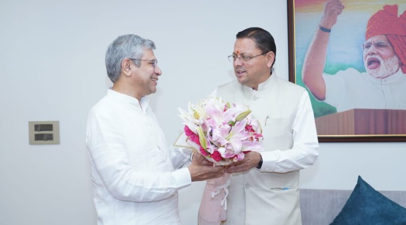 मुख्यमंत्री ने केंद्रीय रेल मंत्री से रेल परियोजनाओं एवं कनेक्टिविटी विस्तार पर की चर्चा