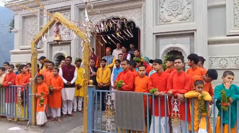 पीएम मोदी के जन्मदिन पर धामों में विशेष पूजा