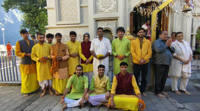 सीएम धामी के जन्मदिवस पर देवभूमि उत्तराखंड के प्रमुख धामों में विशेष पूजा-अर्चना और धार्मिक अनुष्ठान